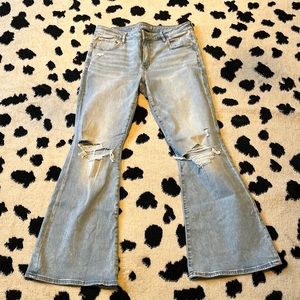 American Eagle light wash low rise flare size 12 next level stretch